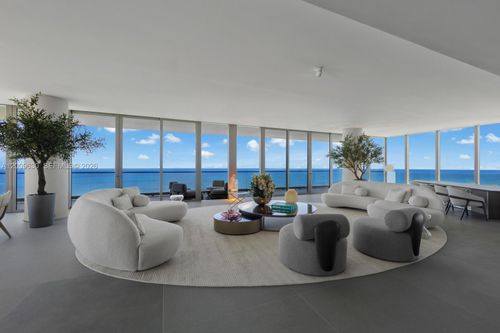 ph1-2000 S Ocean Dr, Hallandale Beach, FL, 33009 | Card Image