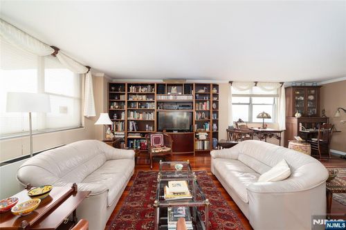 6040 Kennedy Blvd, West New York, NJ, 07093-3825 | Card Image