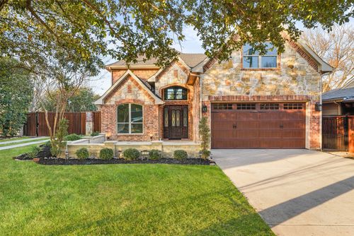 1315 Sierra Blanca Dr, Duncanville, TX, 75116-4119 | Card Image