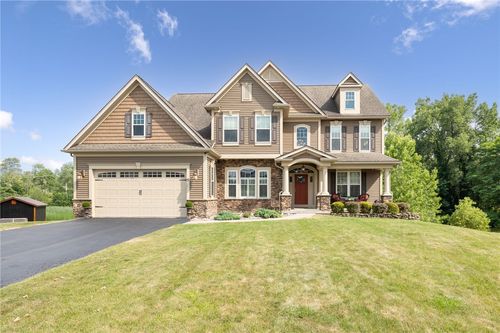 31 Rothbury Cir, Victor, NY, 14564-1417 | Card Image