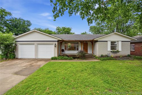 4331 S Norfolk Ave, Tulsa, OK, 74105-3911 | Card Image