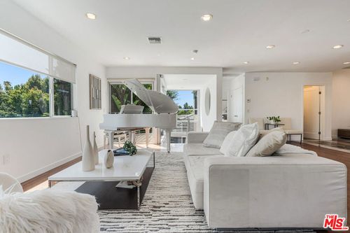 10336 Monte Mar Drive, Los Angeles, CA, 90064 | Card Image