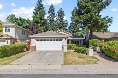 8087 Primoak Way, Elk Grove, CA, 95758-7906 | Card Image