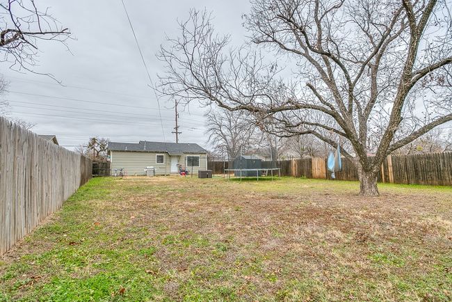 419 E E 29 Th St, House other with 3 bedrooms, 2 bathrooms and null parking in San Angelo TX | Image 25