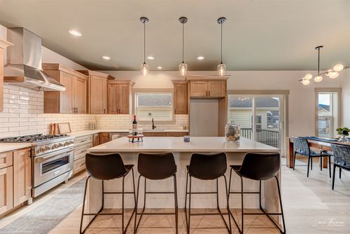 2916 Travis Avenue, Helena, MT, 59601 | Card Image