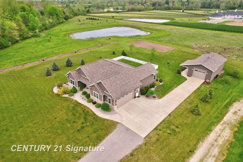 11056 Sarle Rd, Freeland, MI, 48623-9702 | Card Image