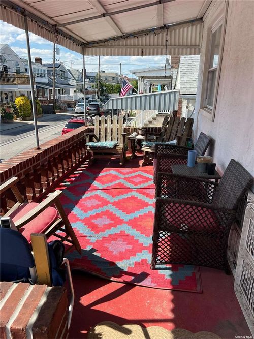 70 Malone Ave, East Atlantic Beach, NY, 11561-1011 | Card Image
