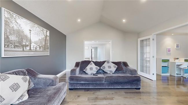 7 Vidal Crt, House other with 4 bedrooms, 4 bathrooms and 4 parking in Grimsby ON | Image 14