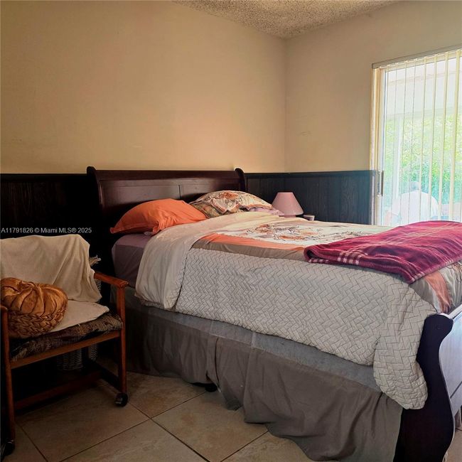 12900 Sw 81 St St, House other with 4 bedrooms, 2 bathrooms and null parking in Kendall FL | Image 13