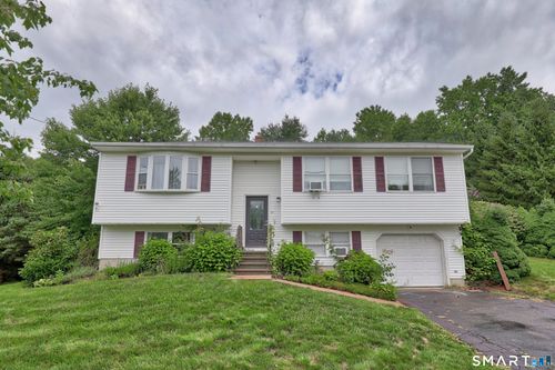 21 Applewood Ln, Naugatuck, CT, 06770-3176 | Card Image