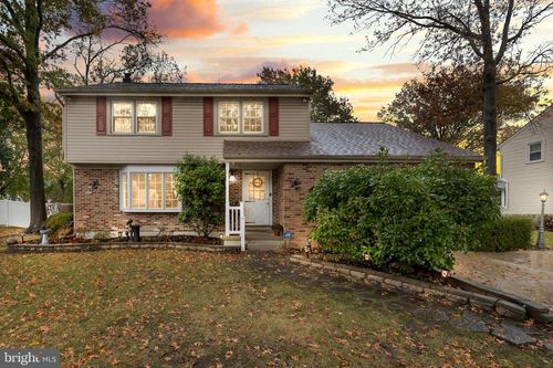 3 Glacier Dr, CINNAMINSON, NJ, 08077-3111 | Card Image