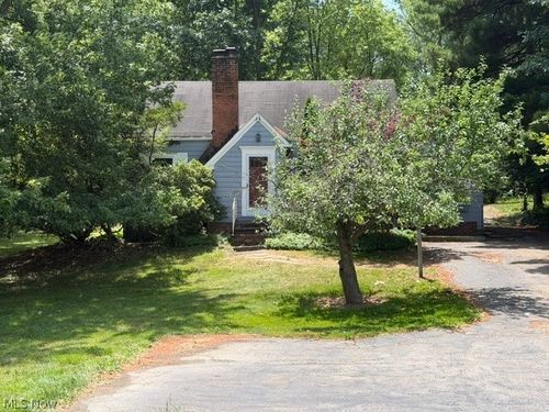 3452 Hillside Rd, Seven Hills, OH, 44131-4517 | Card Image