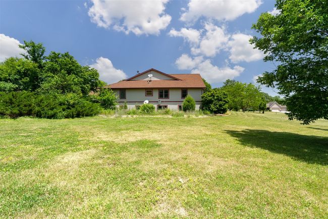 2268 E 2250 North Rd, Home with 3 bedrooms, 4 bathrooms and null parking in Carlock IL | Image 53