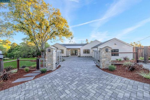 1570 Rancho View Dr, Lafayette, CA, 94549-2262 | Card Image