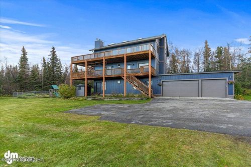 7135 Huffman Road, Anchorage, AK, 99516 | Card Image