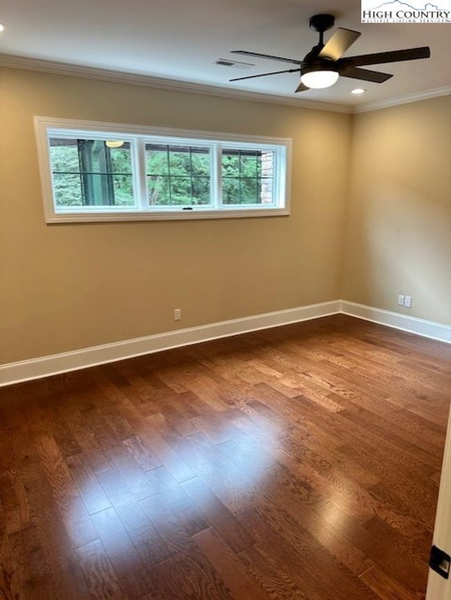 APT-102 - 155 Gateway Dr, Condo with 2 bedrooms, 2 bathrooms and null parking in Boone NC | Image 19