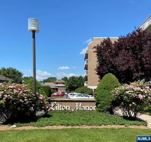 38 Moonachie Rd, Hackensack, NJ, 07601-6563 | Card Image