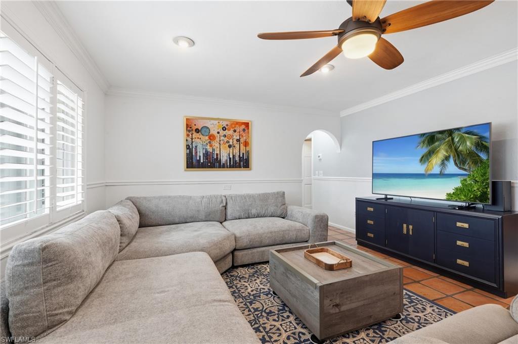 Residential in NAPLES 5