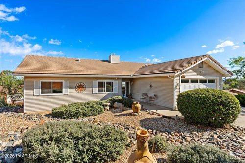 2220 Sandia Dr, Prescott, AZ, 86301-5308 | Card Image