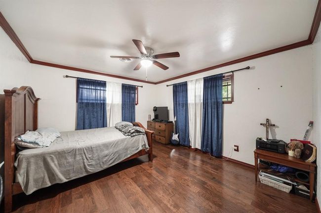 220 Brand Ln, House other with 3 bedrooms, 2 bathrooms and null parking in Stafford TX | Image 17