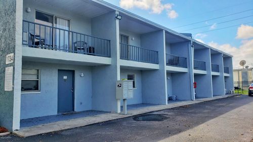 3-1734 Avocado Ave, Melbourne, FL, 32935-7689 | Card Image