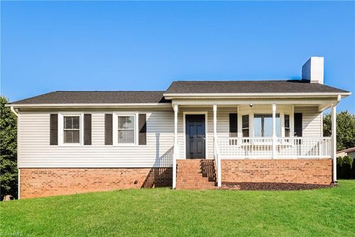 6102 Hunters Ridge Dr, Lexington, NC, 27295-9063 | Card Image