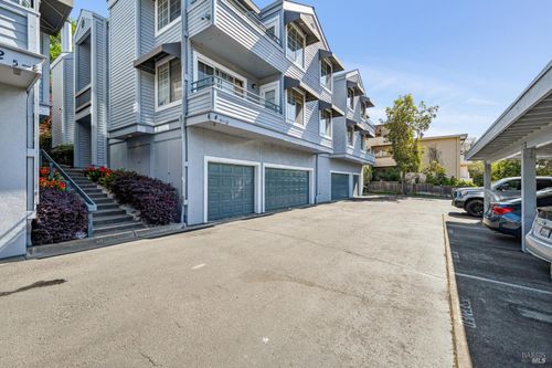 unit-11-4 Ash Ave, Kentfield, CA, 94904-1586 | Card Image