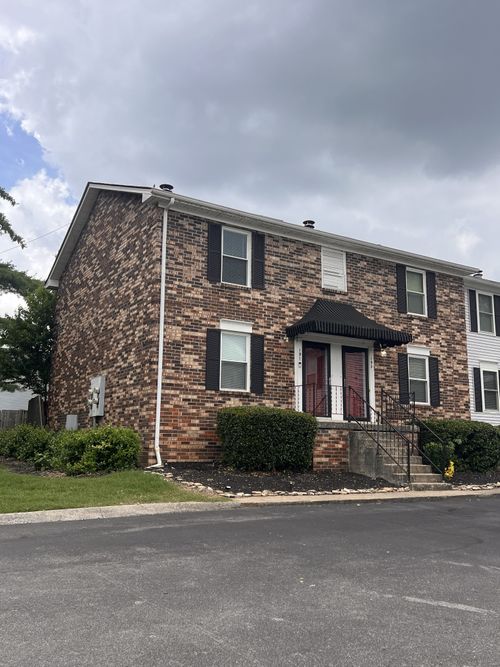 193 Edgewood Dr, Hendersonville, TN, 37075-4262 | Card Image