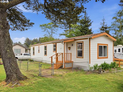 11-22212 Pacific Way, Ocean Park, WA, 98640-3425 | Card Image