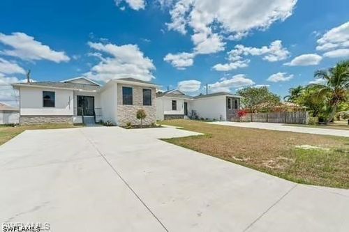 11681 Pawley Ave, BONITA SPRINGS, FL, 34135-5983 | Card Image