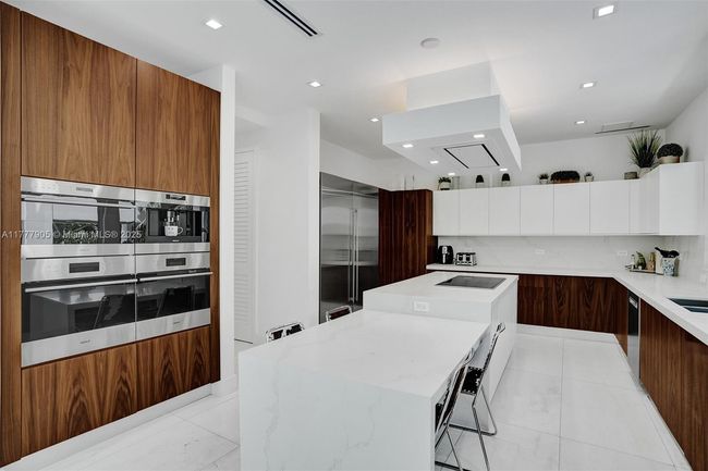201 Buttonwood Dr, House other with 5 bedrooms, 7 bathrooms and null parking in Key Biscayne FL | Image 69