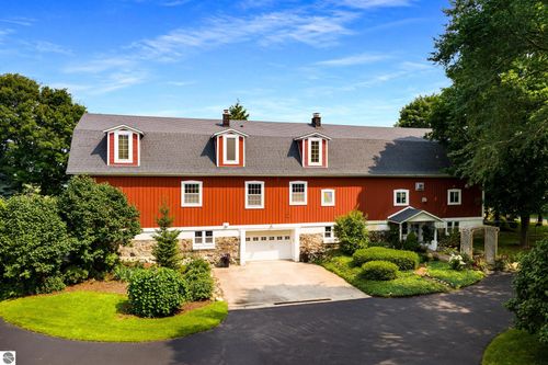 5050 Barney Rd, Traverse City, MI, 49684-7185 | Card Image