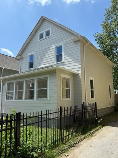 41 Garnet St, Rochester, NY, 14609-3927 | Card Image