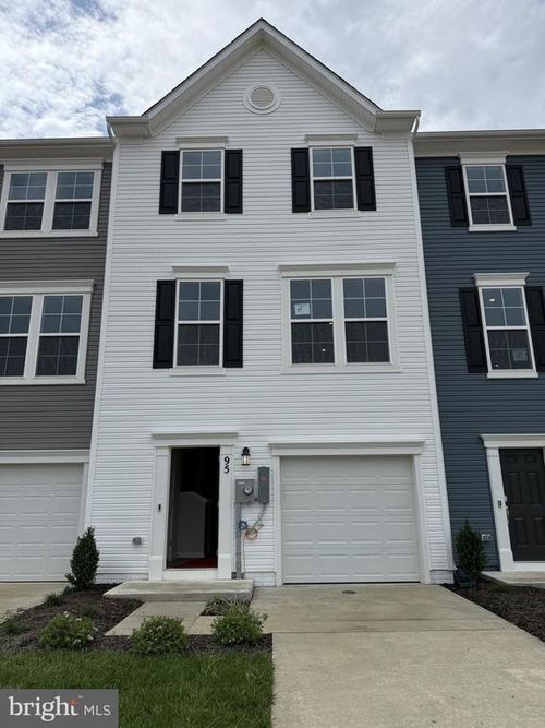 95 Gray Silver Rd, INWOOD, WV, 25428-7100 | Card Image