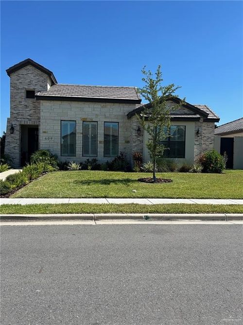 609 Grayson Ave, McAllen, TX, 78504-6584 | Card Image