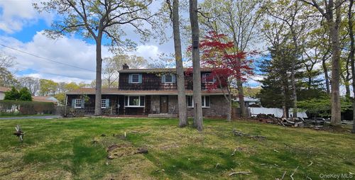 61 Timber Point Road, Islip, NY, 11739 | Card Image