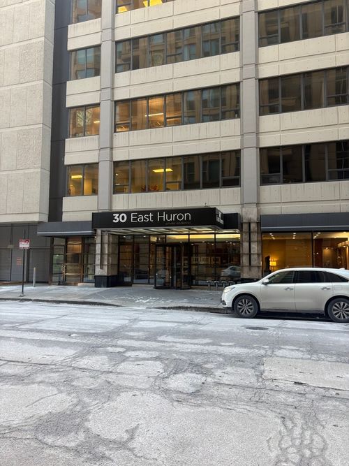 3601-30 E Huron St, Chicago, IL, 60611-4715 | Card Image