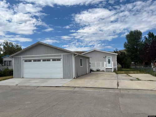 407 Susie Ave, Diamondville, WY, 83116-5041 | Card Image