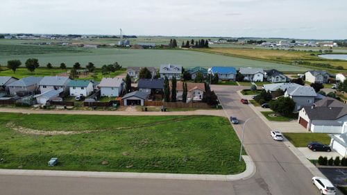 95 Upland Manor W, Brooks, AB, T1R1P9 | Card Image