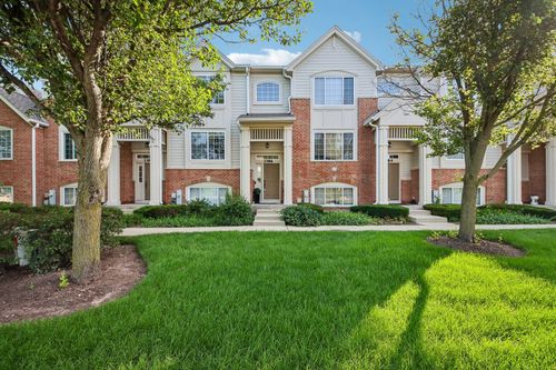 3386 Sanctuary Dr, Elgin, IL, 60124-8026 | Card Image