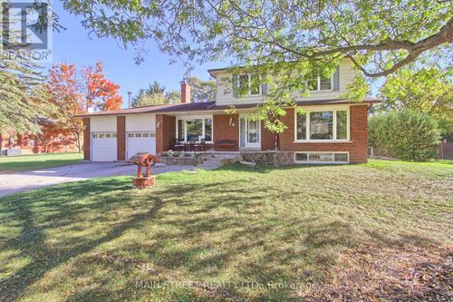 16 Ramsay Street, East Gwillimbury (Holland Landing), ON, L0G1H0 | Card Image