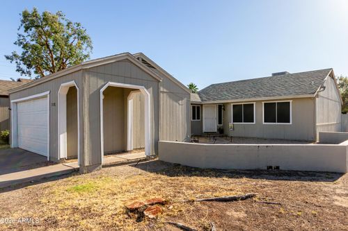7018 S 41st Pl, Phoenix, AZ, 85042-6391 | Card Image