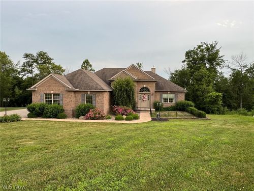 70850 Stella Dr, Saint Clairsville, OH, 43950-8651 | Card Image