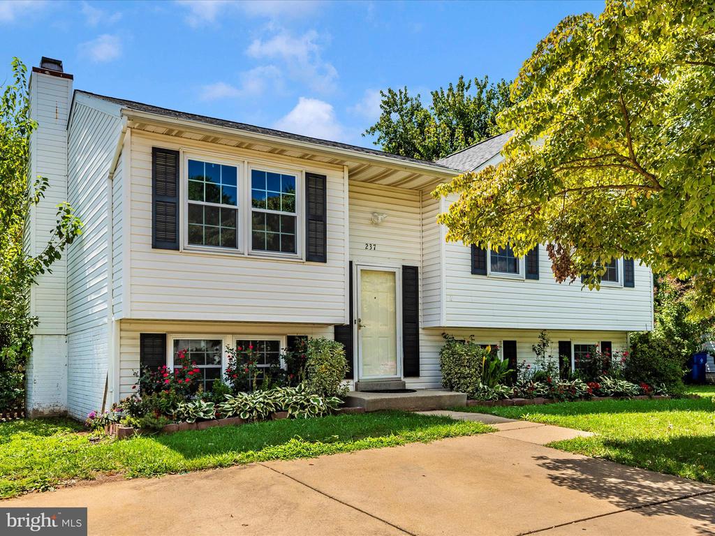 Thames Dr, Frederick, MD 21702