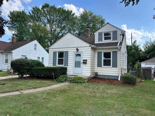 15614 Nicolai Ave, Eastpointe, MI, 48021-1618 | Card Image