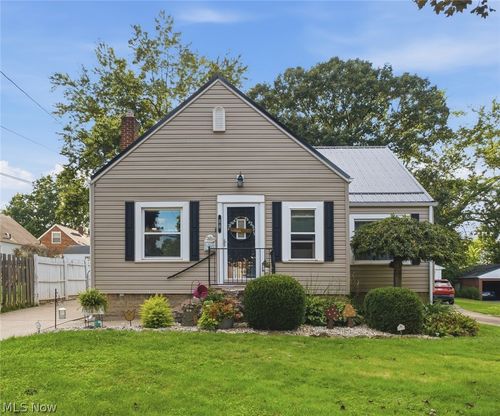 88 Ansel Ave, Akron, OH, 44312-1561 | Card Image