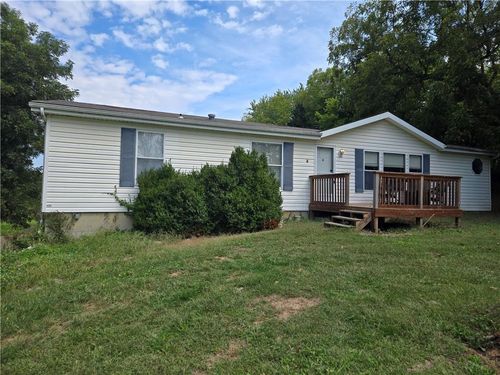 29454 W 335th St, Osawatomie, KS, 66064-2007 | Card Image