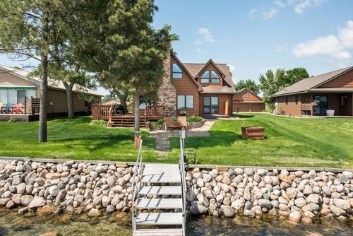 28832 S Shore Dr, Starbuck, MN, 56381-2091 | Card Image