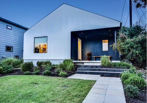 2308 1/2 E 9th St, Austin, TX, 78702-3532 | Card Image