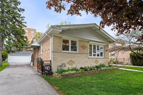 6709 Forest View Ln, Niles, IL, 60714-4405 | Card Image